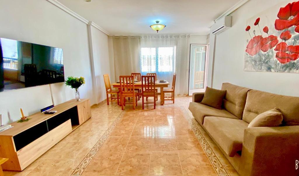 Esmeralda Torrevieja Bagian luar foto
