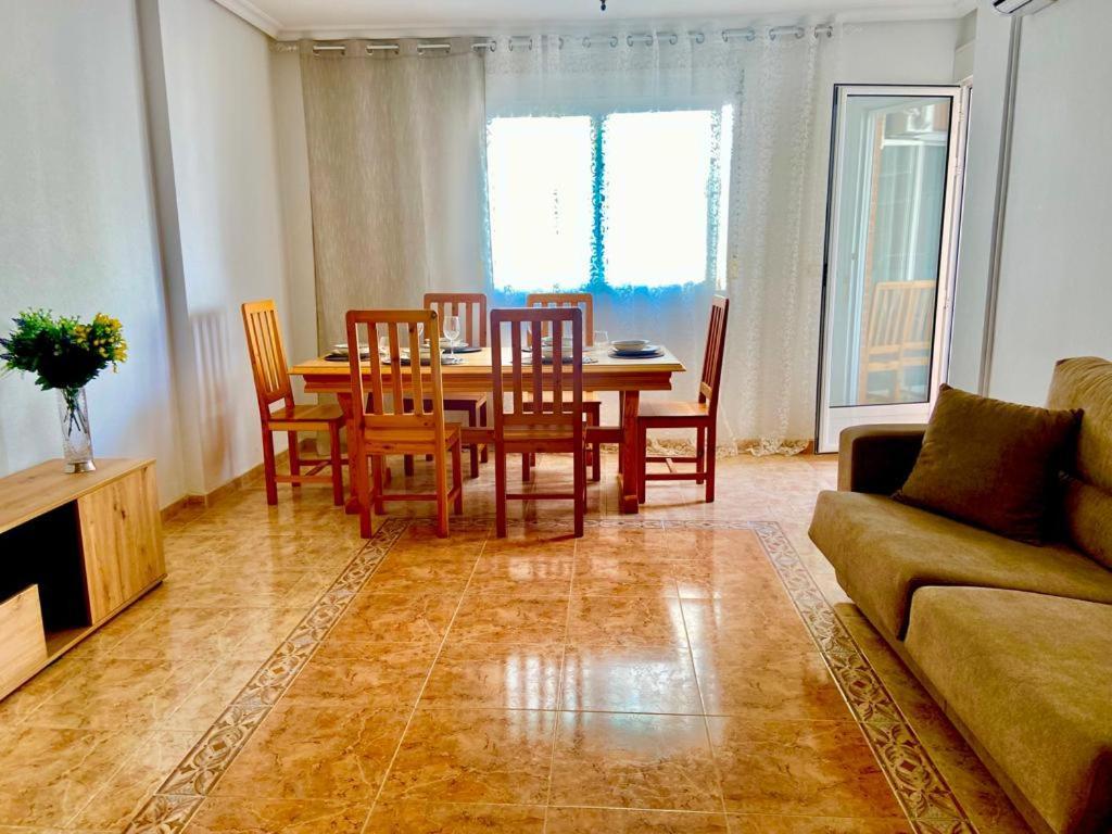 Esmeralda Torrevieja Bagian luar foto