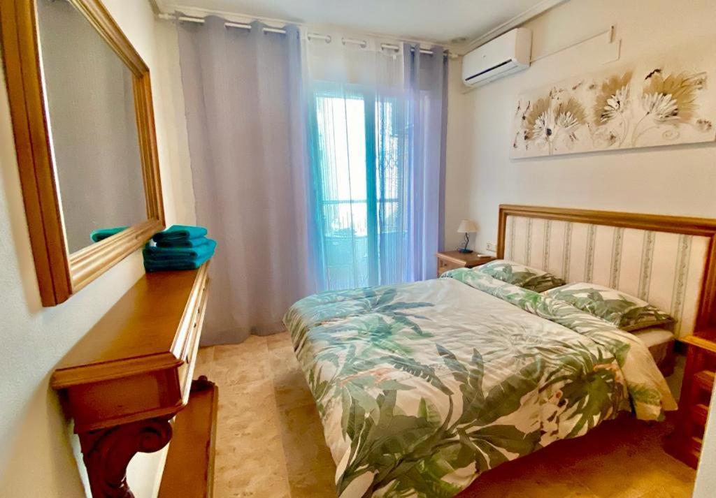 Esmeralda Torrevieja Bagian luar foto